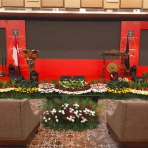 Sewa Mini Garden Stage Jogja